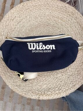 Retro Wilson Navy Canvas Crossbody Bag with Gold Zipper
